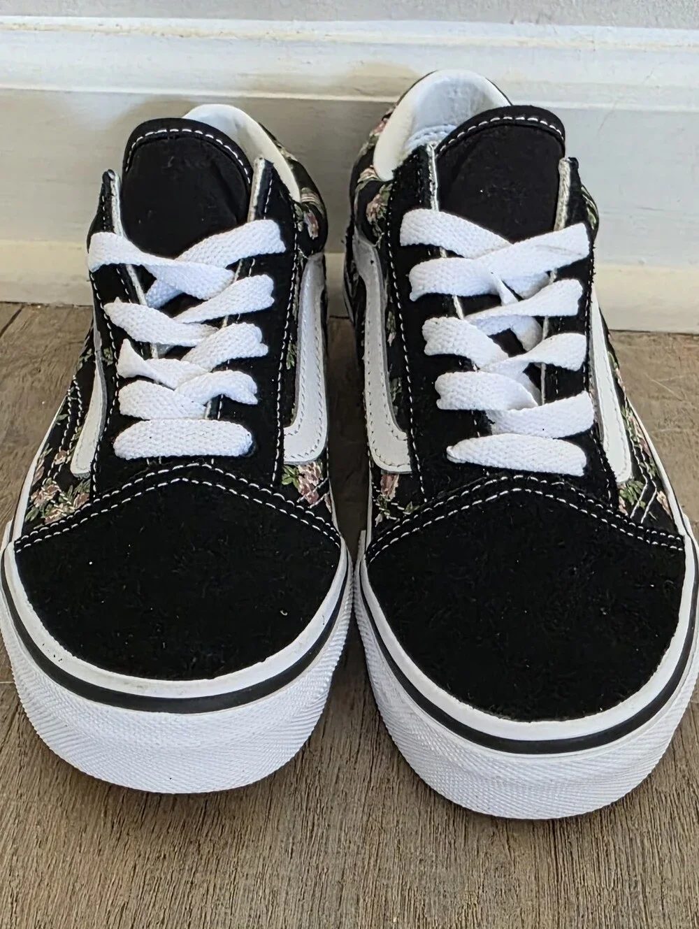 Vans Kids Black Floral Old Skool Lace-Up Sneakers